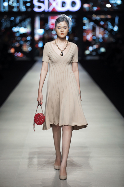 fashion-show 049SIXDO photo KIENGCANTEAM.jpg